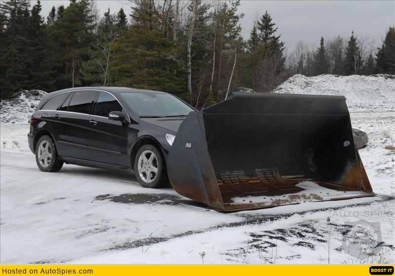 Merceds R-Class Plow