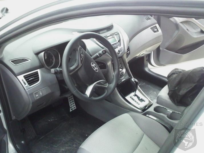 hyundai elantra 2012 interior. Spy Catches Hyundai#39;s Elantra