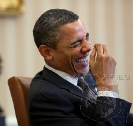 [Obrazek: Obama_laughing_275.jpg]