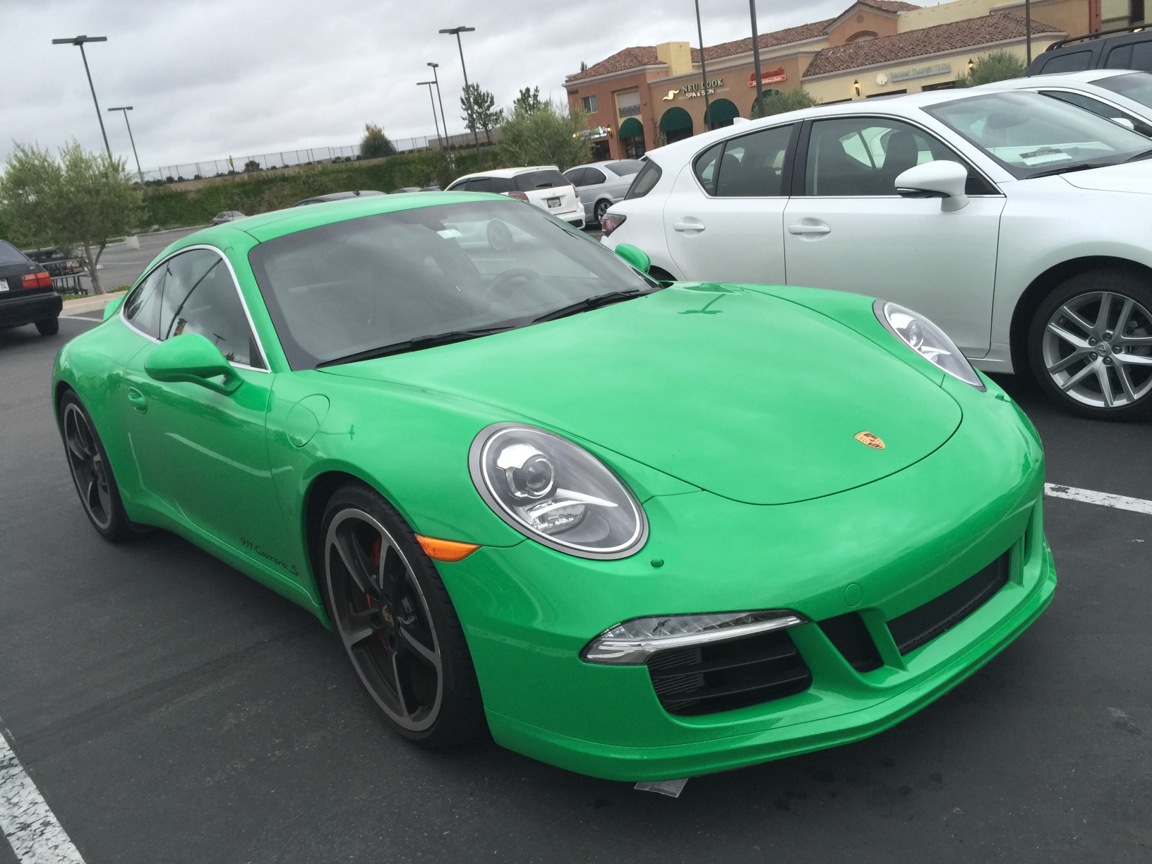 Stud Or Dud Do Bright Colors Work On The Porsche 911 991