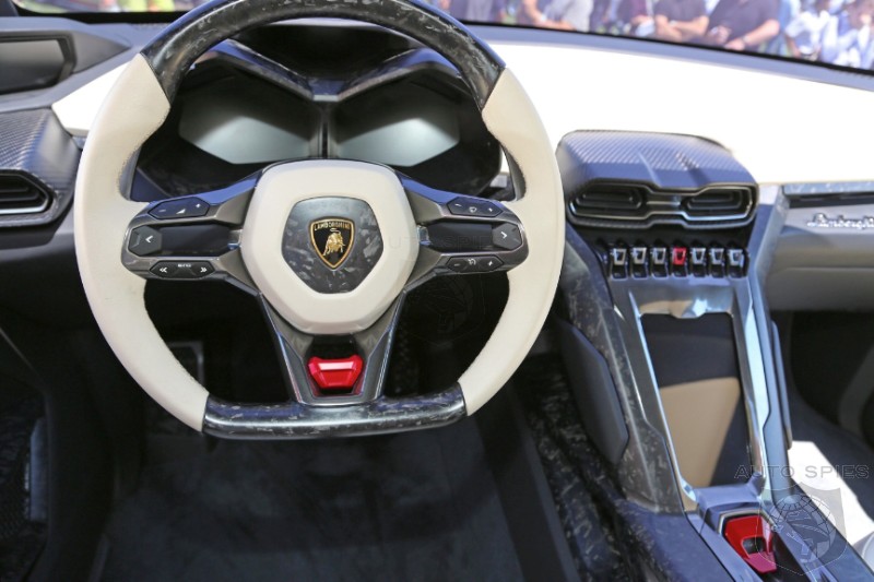 Lamborghini Urus Interior