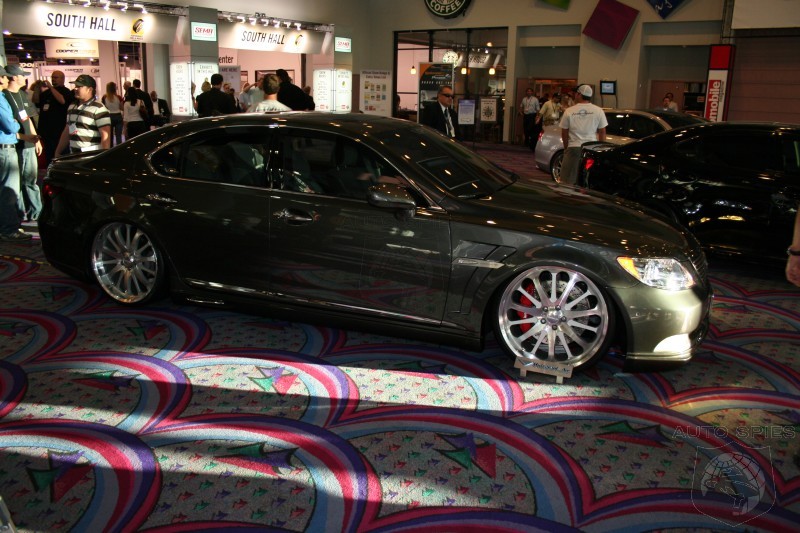 2007 SEMA Show Lexus LS 460 by VIP Auto Salon Live Images 