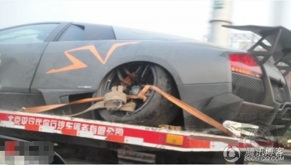 First Lambo Murcielago LP 6704 SV China Edition crashed