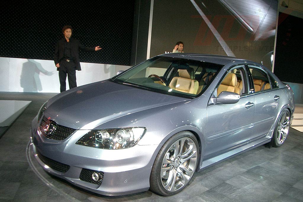 Modified Acura Legend/RL's From the 2005 Tokyo auto salon...from the T...