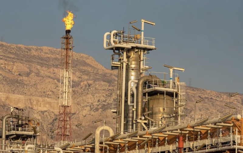 Oil Just Exploded 13 Overnight But Will Trump s Secret Venezuelan Stash Could Save Your Wallet