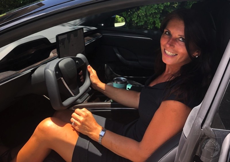 Has Tesla REPLACED Land Rover And The German's As The Official Vehicle Of 'HOT WIVES'?