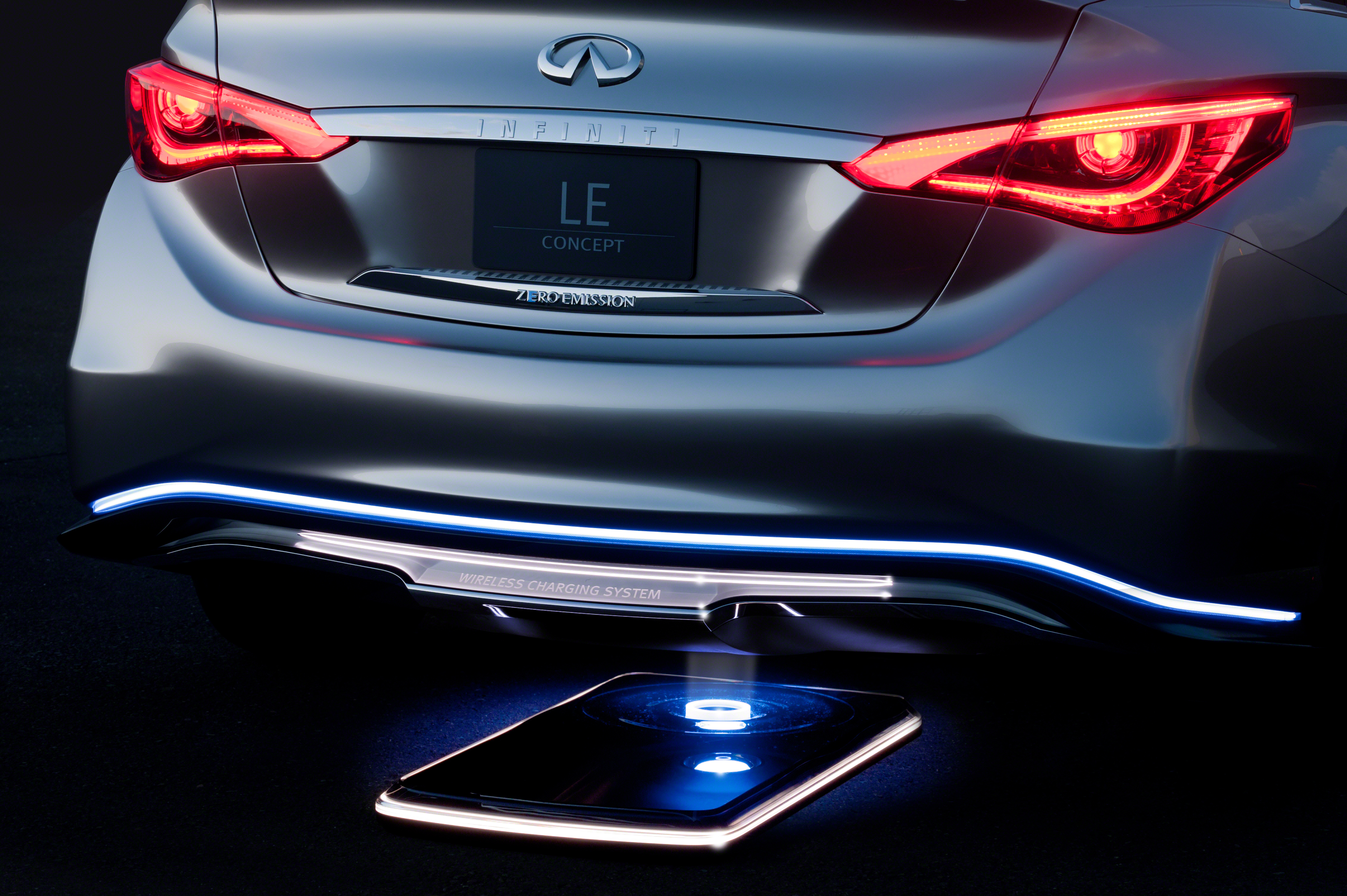 NEW YORK AUTO SHOW Infiniti Debuts LE Concept Zero Emission Luxury