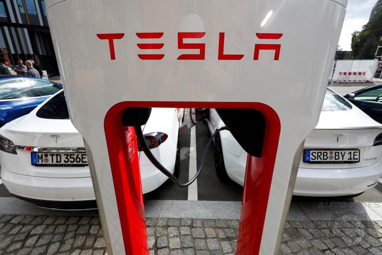 German Regulators Deem Telsa Supercharging Stations Illegal