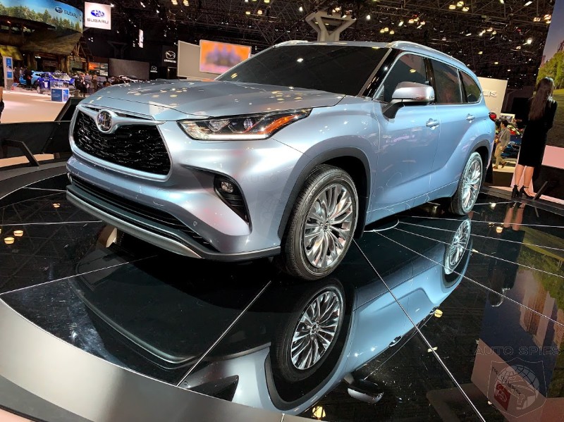 #NYIAS: First Shots! Toyota Brings The Athletic 2020 Highlander To The Big Apple