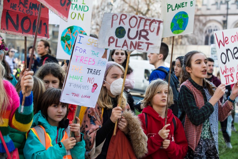 Czech Republic Denounces EU Fossil Fuel Vehicle Ban, Calling It A Plan Created By Fanatics