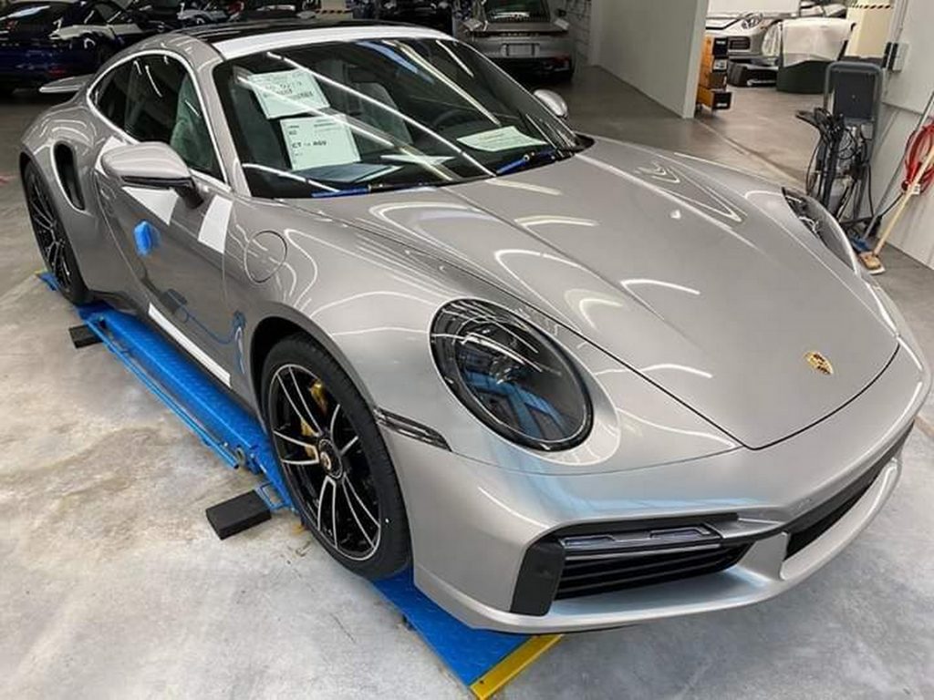 Nude porsche