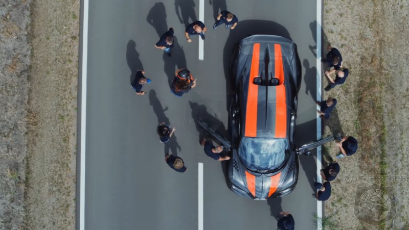 VIDEO: The Bugatti Chiron Sets An All-new Speed Record OVER 300 MPH