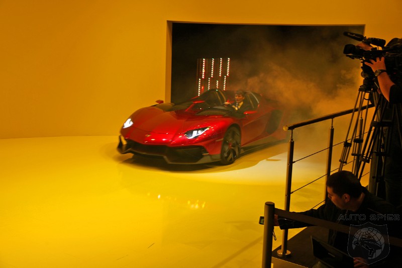 GENEVA MOTOR SHOW: Lamborghini Proves It's Still Absolutely Out Of Its Mind With Its One-Off Aventador