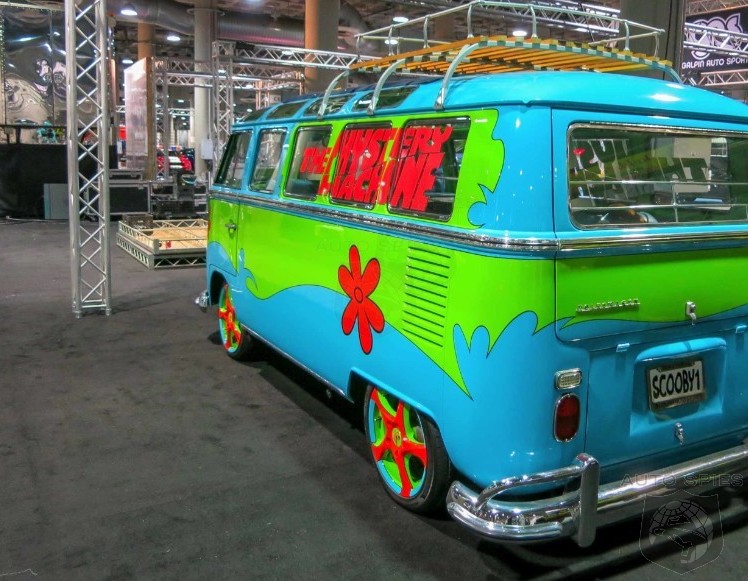 LA AUTO SHOW: Scooby Doo Fans Rejoice, The MYSTERY MACHINE Is Ready To Go!